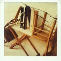 e stuehlebuegeln-a1994  stühlebügeln installation 1993 polaroid